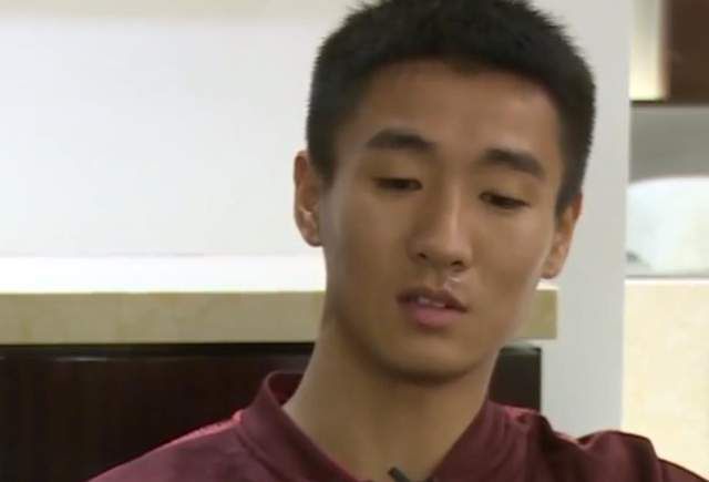 穿情趣内衣被c到高潮应用